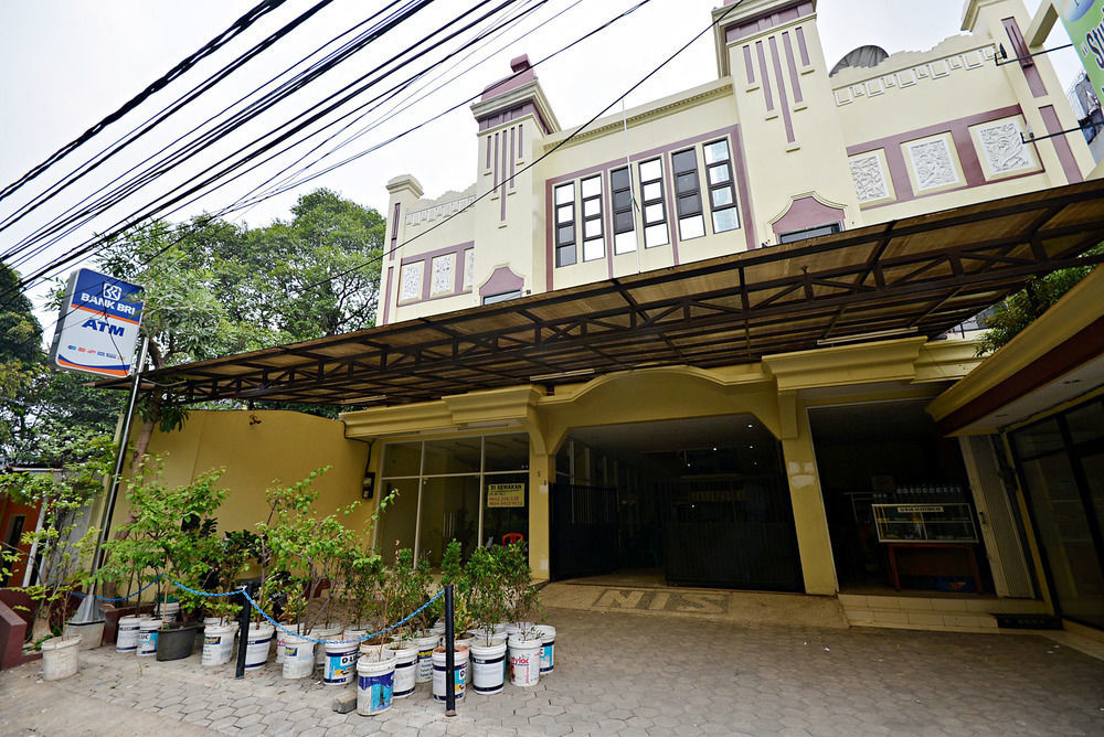 Zen Rooms Kuningan Syariah Giacarta Esterno foto
